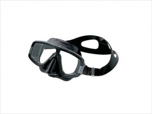 Фото маска подводная tusa platina (черный силикон) black/silver