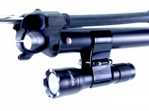 Фото крепление для фонарей хват 2 к пневамтическим ружья с d рессивера 28 мм